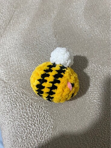 Beden Amigurumi arı