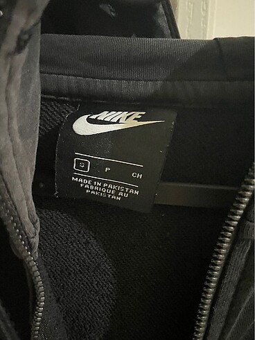 s Beden Nike hırka