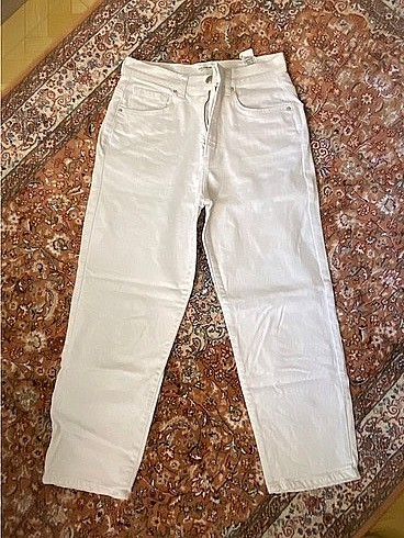 Beyaz jeans