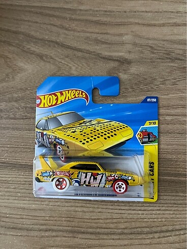  Beden Renk HotWheels Regular araba