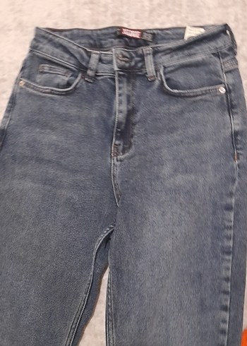 Gri Kadın Kot Pantolon - Regular Fit, Kürklü - Görsel 2