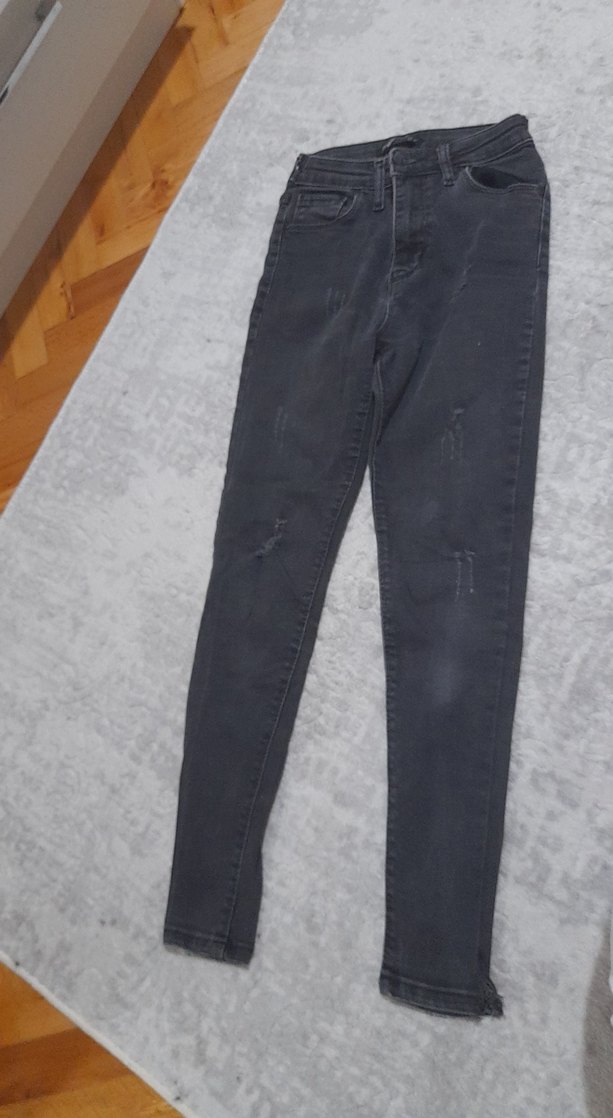 Gri Kadın Kot Pantolon Kürklü Detaylı - Görsel 2