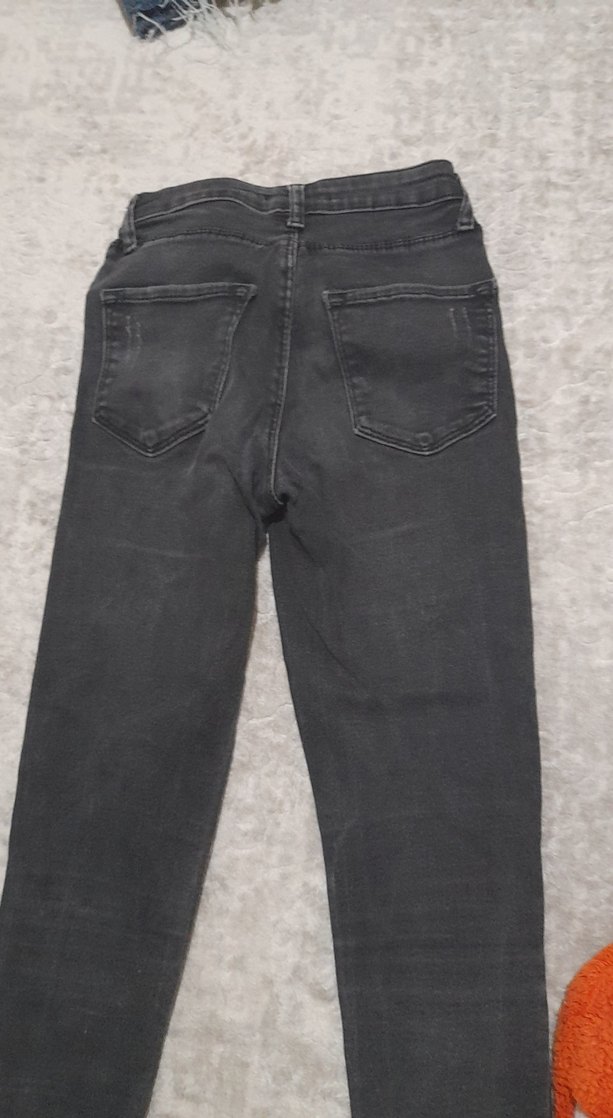 Gri Kadın Kot Pantolon Kürklü Detaylı - Görsel 4