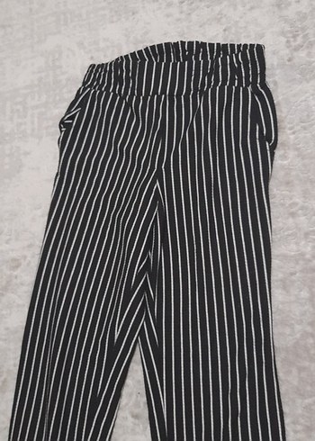 Çizgili Pilili Siyah Kadın Kumaş Pantolon - Görsel 2