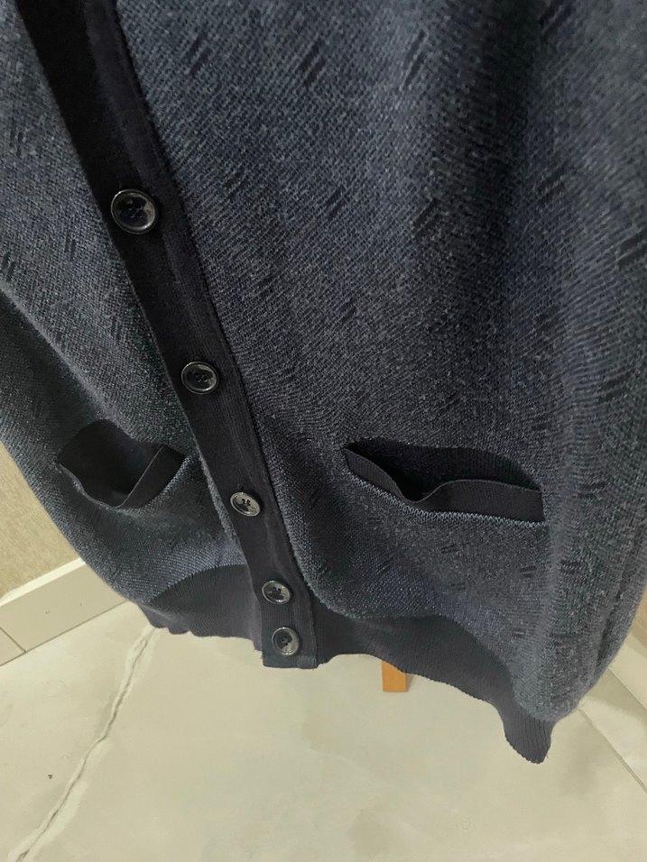 Erkek  V Yaka Örgü Kolsuz Gri Yelek - Görsel 3