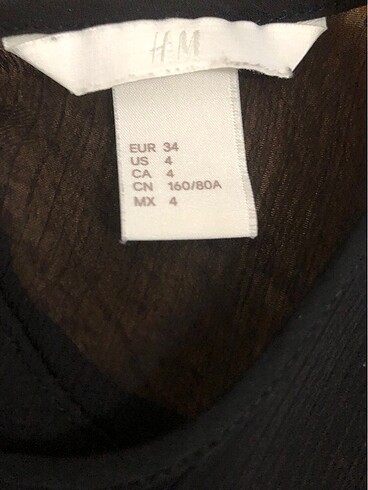s Beden H&M fırfırlı kol dekolteli bluz