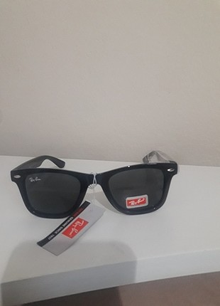 Rayban wayfarer siyah gunes gozlugu ve rayban yuvarlak gozluk
