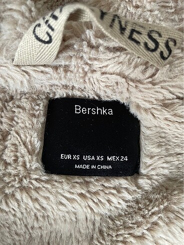 xs Beden BERSHKA mont