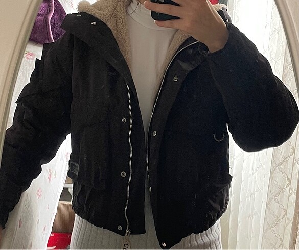 BERSHKA mont