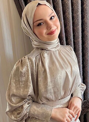 Suud Collection Manuka bej ışıltılı abiye