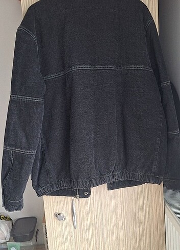 m Beden siyah Renk Pull bear kürklü ceket