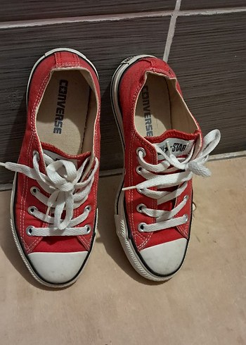 36 Beden kırmızı Renk All*Star Converse Ayakkabı