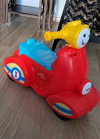 FisherPrice Çocuk Scooterı/ müzikli