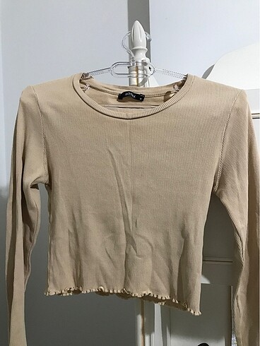 Bej rengi crop