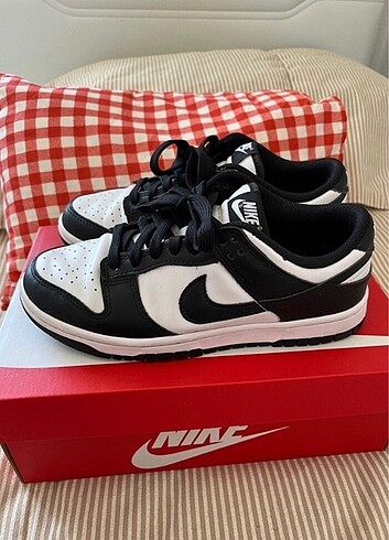 nike dunk panda