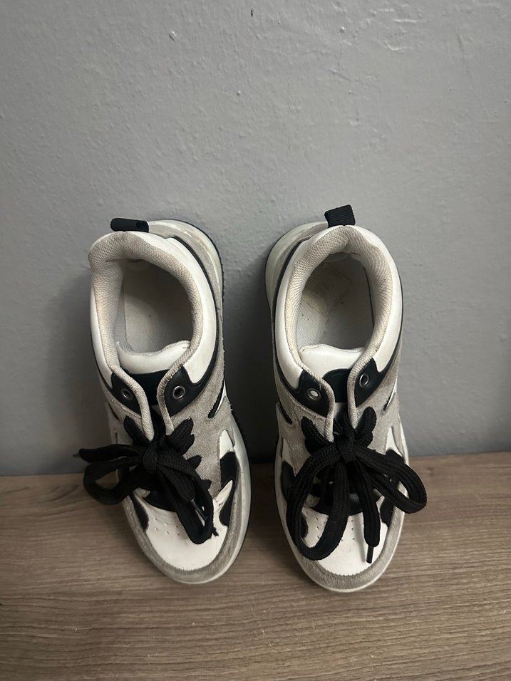 Beyaz Gri Bağcıklı Kadın Spor Ayakkabı - Görsel 3