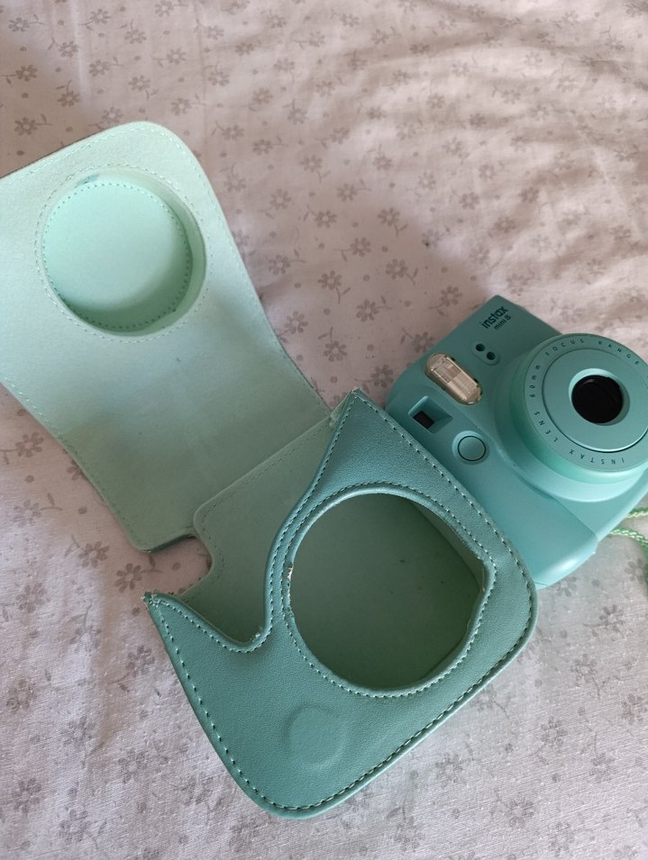 Fujifilm İnstax mini 8 Kamera ve Kılıfı - Görsel 2