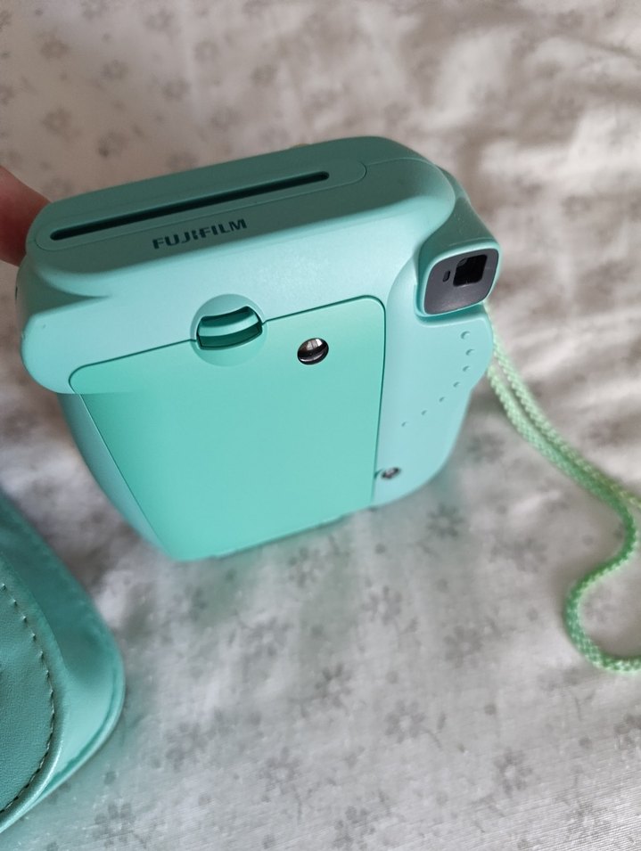 Fujifilm İnstax mini 8 Kamera ve Kılıfı - Görsel 5