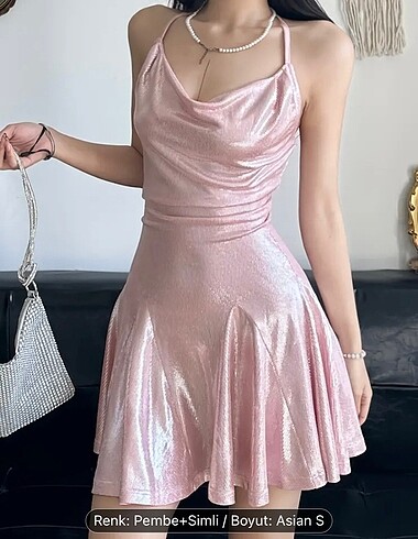 Pembe simli elbise