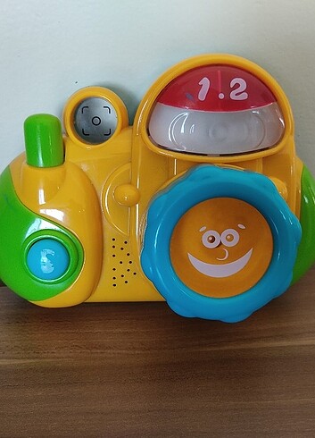Oyuncak fotoğraf makinesi