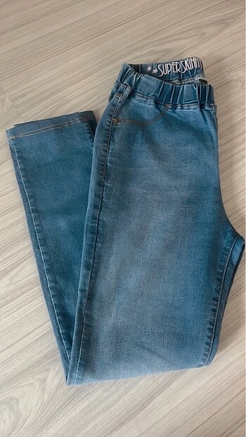 Kız çocuk kot pantalon