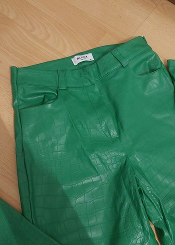 Deri Yeşil Kadın Midi Pantolon - Görsel 3