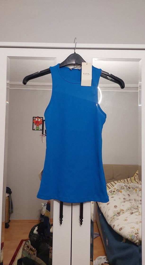 Mavi Yüksek Yakalı Kadın Atlet - Görsel 2