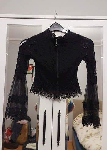 Dantel Detaylı Siyah Gotik Bluz - Görsel 2