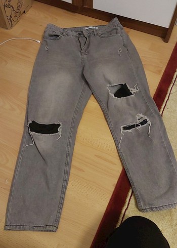 Gri Yırtık Bol Kesim Kadın Kot Pantolon - Görsel 3