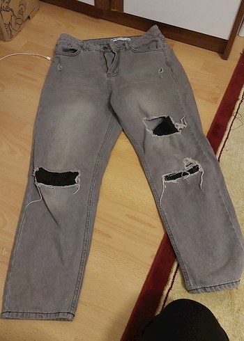 Gri Yırtık Bol Kesim Kadın Kot Pantolon - Görsel 4