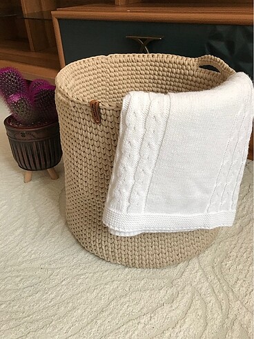 Zara Home Başak model sepet 32x32 ölçüleri 