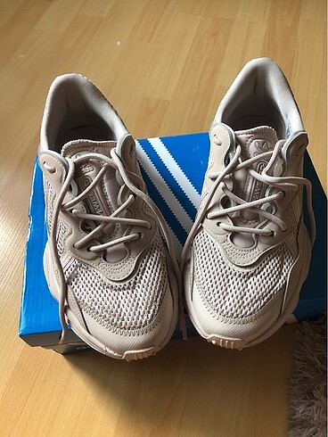 Adidas ozweego