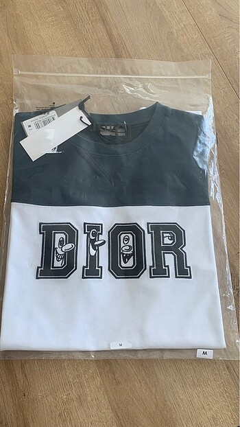Dior m