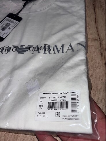 Emporio Armani Tshirt - Görsel 2