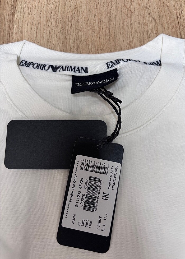 Emporio Armani Tshirt - Görsel 3