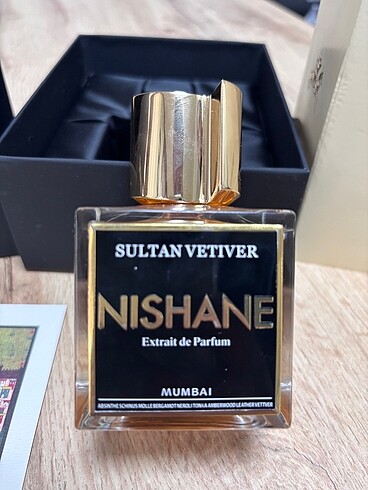 Dior Nişhane Sultan Vetiver
