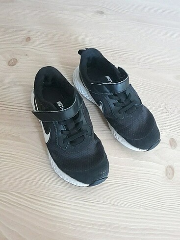 Nike ayakkabi