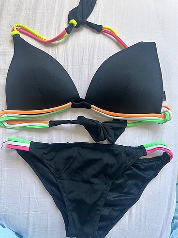 Kom bikini takımı