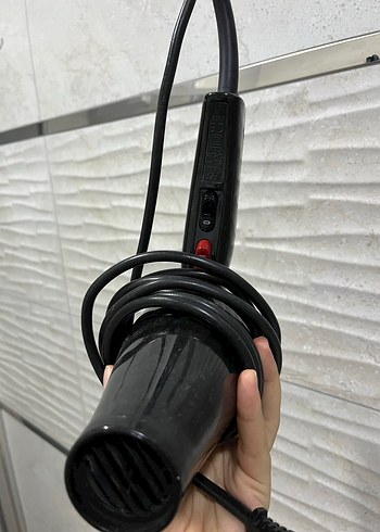 Siyah Saç Kurutma Makinesi - Görsel 2