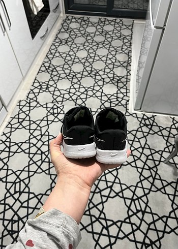 Nike Erkek Çocuk Siyah Cırt Cırtlı Spor Ayakkabı - Görsel 3