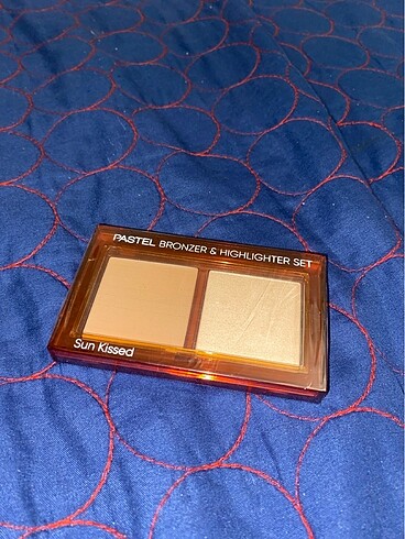 Pastel bronzer paleti