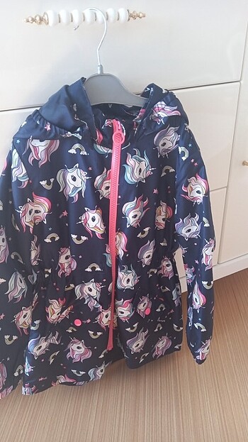 Kız çocuk kapüşonlu yağmurluk@H&M#unicorn
