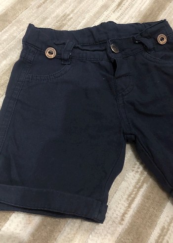 Erkek Çocuk Siyah Denim Düğmeli Şort - Görsel 4