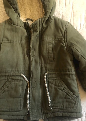 Erkek Çocuk Gri Kürklü Kapüşonlu Mont - Görsel 2