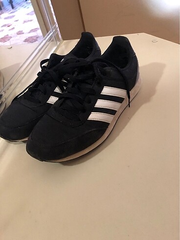 Adidas spor ayakkabi