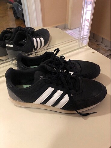 42 Beden siyah Renk Adidas spor ayakkabi