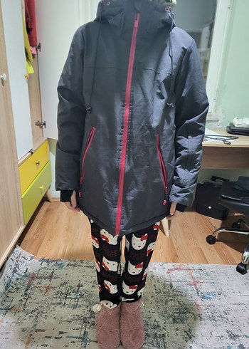 Kız Çocuk Siyah Fermuarlı Kışlık Mont 36 beden - Görsel 5