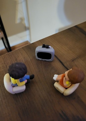 Kahverengi ve Gri Mini Figür Seti - Görsel 2