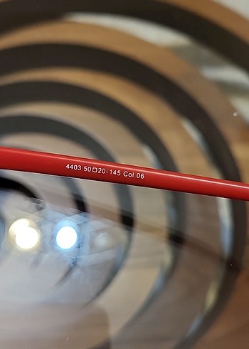 Kadın Retro Kırmızı Parlak Gözlük - Görsel 2