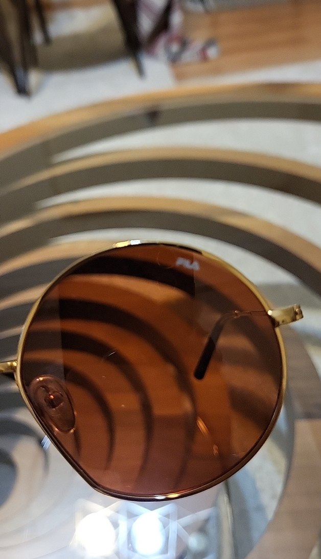 Kahverengi Parlak Tokalı Kadın Güneş Gözlüğü 
fila marka - Görsel 3